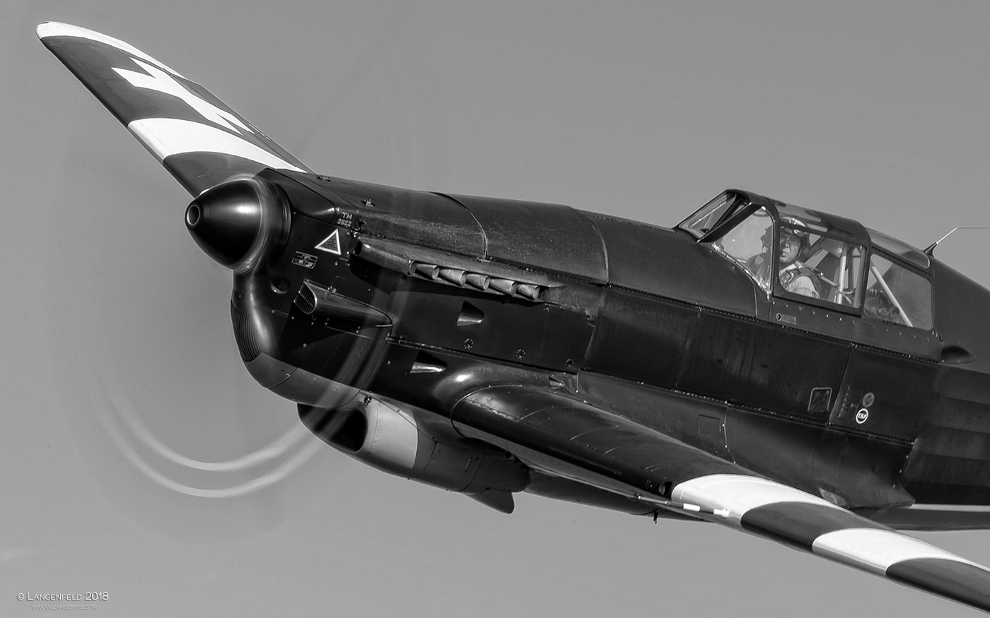 B01T5290rrrrrrbw 1400